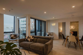 Designer's Pad In Central City